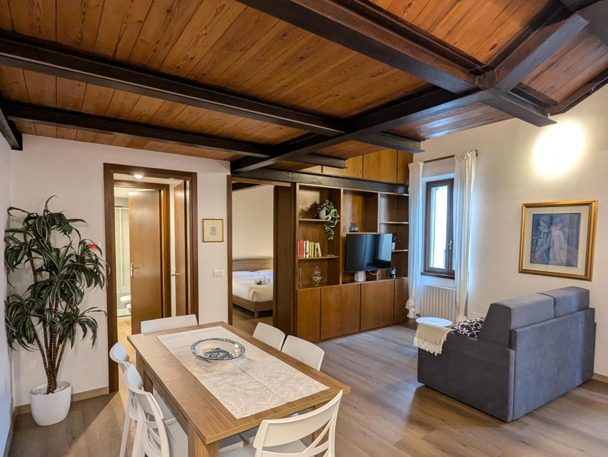 Flats4Rent Casa Di Gabriella Apartment Verona Luaran gambar